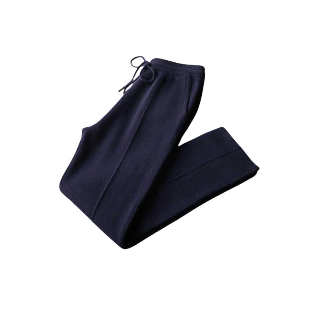 Men’s cashmere lounge pants with drawstring waistband and relaxed fit.