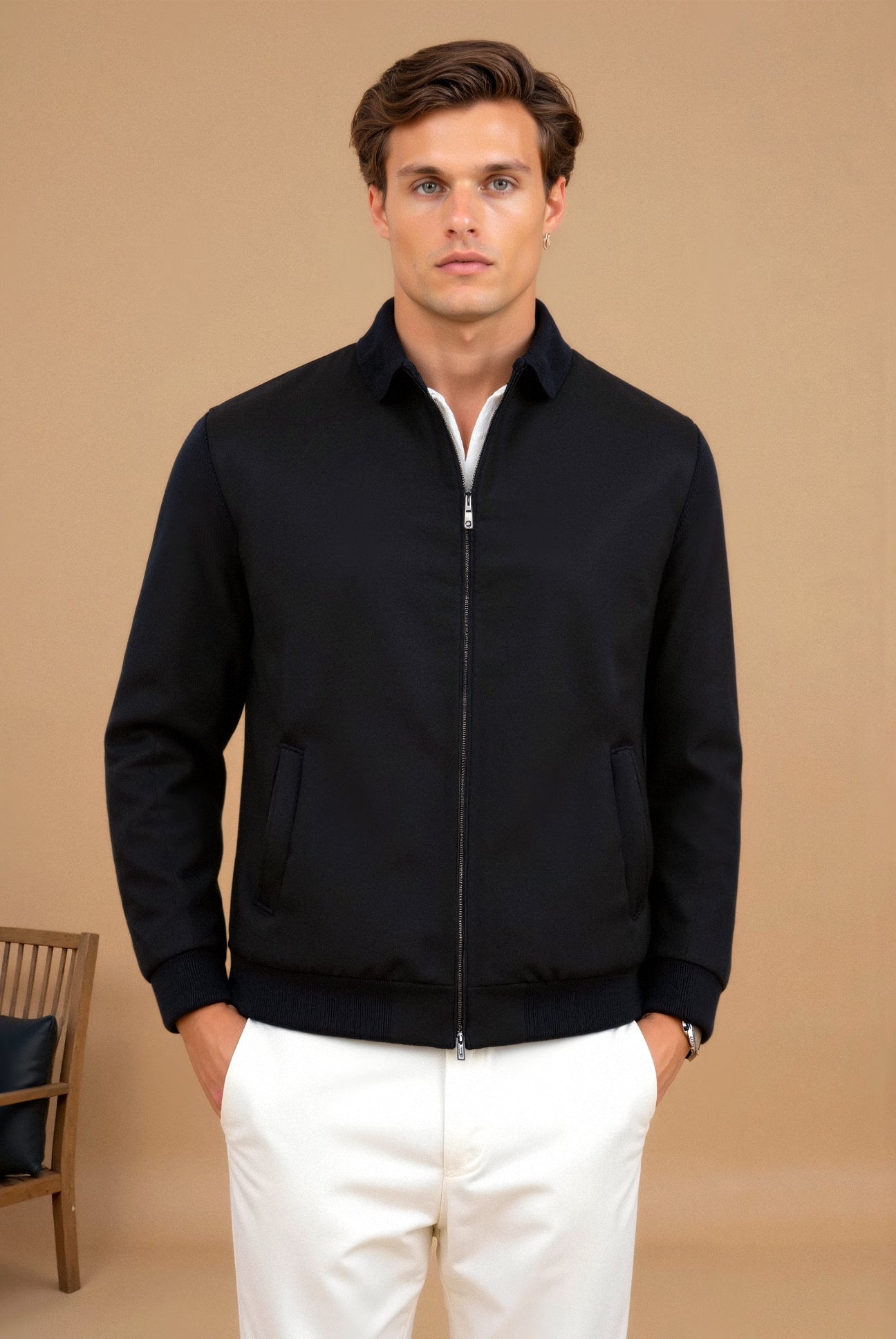 Men’s slim fit cashmere zip jacket with welt pockets and ribbed cuffs.